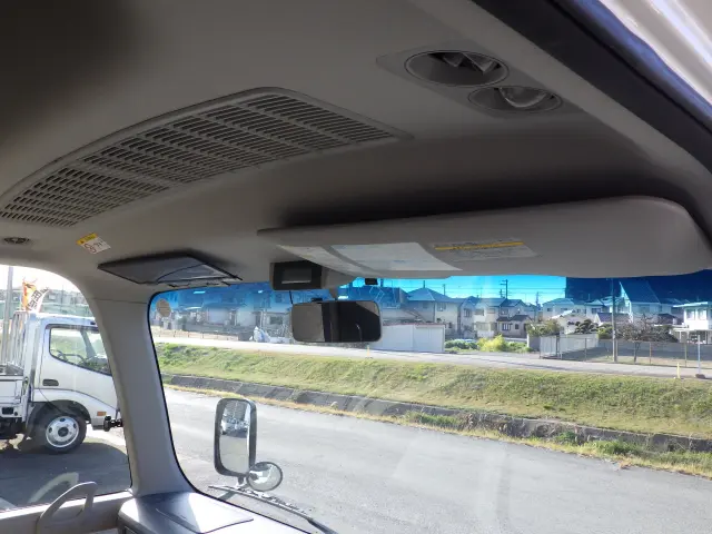 トヨタ コースター SKG-XZB70(2WD)の写真8