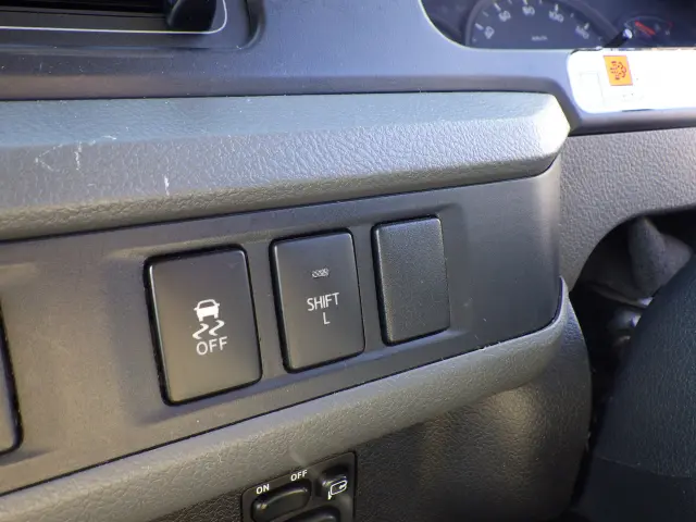 トヨタ コースター SKG-XZB70(2WD)の写真18