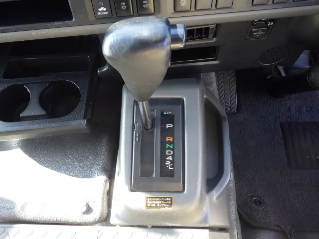 トヨタ コースター SKG-XZB70(2WD)の写真22