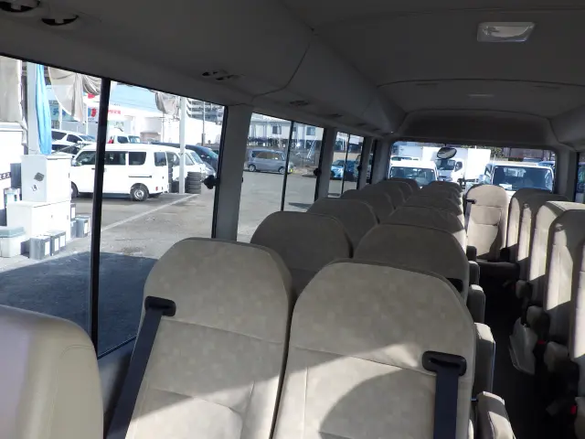 トヨタ コースター SKG-XZB70(2WD)の写真28