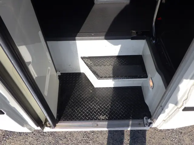 トヨタ コースター SKG-XZB70(2WD)の写真31