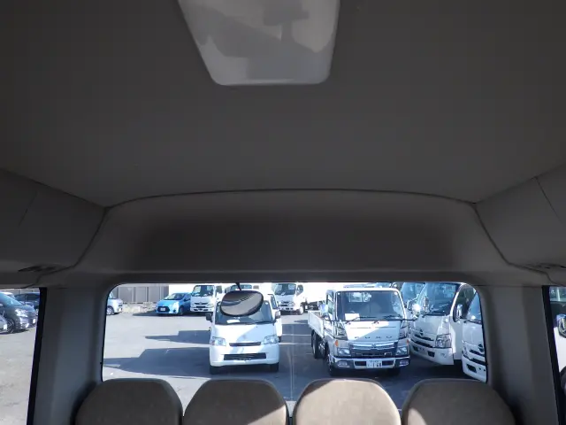 トヨタ コースター SKG-XZB70(2WD)の写真34