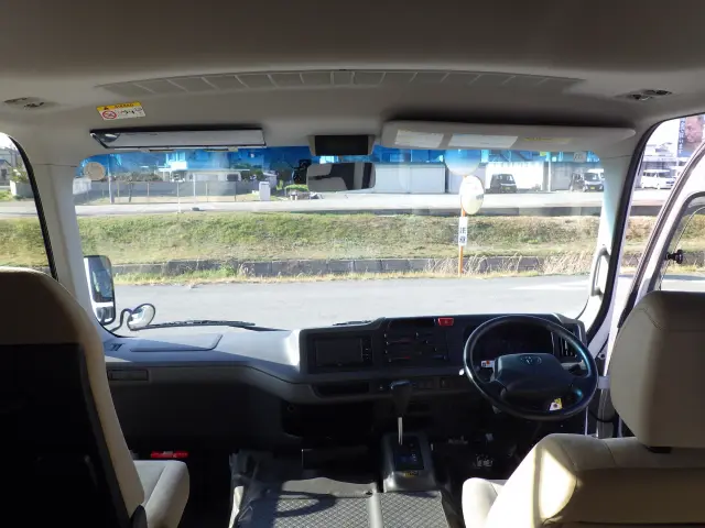 トヨタ コースター SKG-XZB70(2WD)の写真39