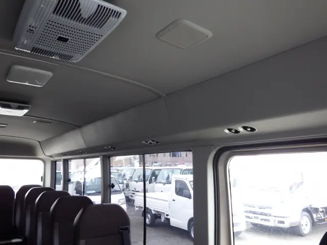 トヨタ コースター SDG-XZB70(2WD)の写真12