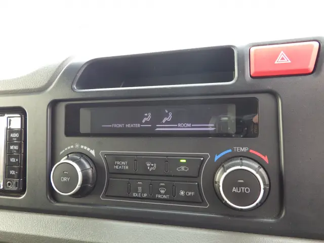 トヨタ コースター SDG-XZB70(2WD)の写真15