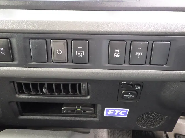 トヨタ コースター SDG-XZB70(2WD)の写真16