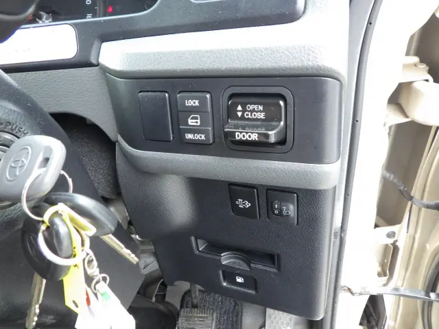 トヨタ コースター SDG-XZB70(2WD)の写真19