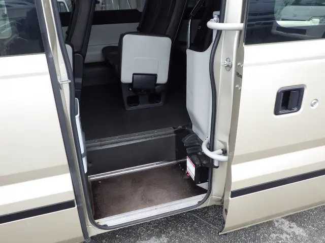 トヨタ コースター SDG-XZB70(2WD)の写真22