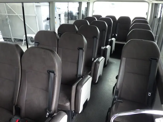 トヨタ コースター SDG-XZB70(2WD)の写真25