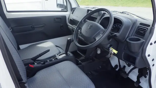スズキ キャリイ 3BD-DA16T(2WD)の写真6