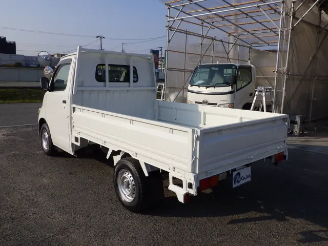 トヨタ ライトエーストラック DBF-S402U(2WD)の写真2