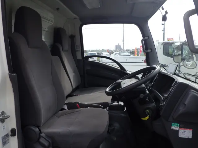 いすゞ エルフ TKG-NMR85AN(2WD)の写真7