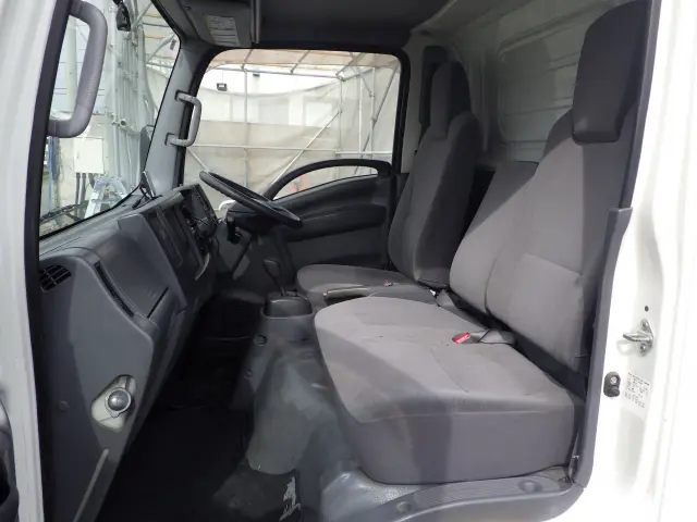 いすゞ エルフ TKG-NMR85AN(2WD)の写真8