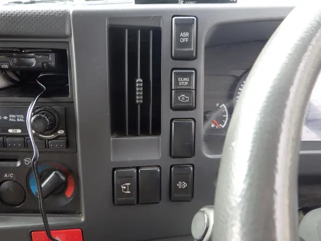 いすゞ エルフ TKG-NMR85AN(2WD)の写真12