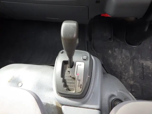 いすゞ エルフ TKG-NMR85AN(2WD)の写真14