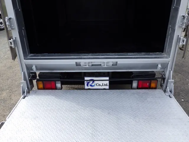 いすゞ エルフ TKG-NMR85AN(2WD)の写真24