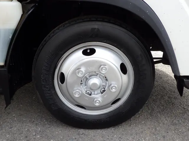 いすゞ エルフ TKG-NMR85AN(2WD)の写真32