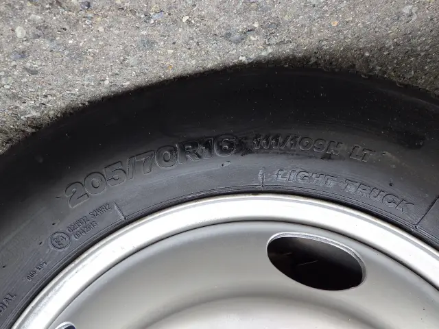 いすゞ エルフ TKG-NMR85AN(2WD)の写真33