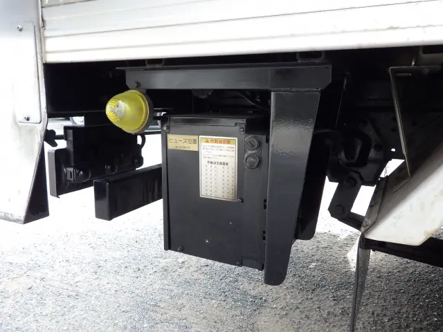 いすゞ エルフ TKG-NMR85AN(2WD)の写真40