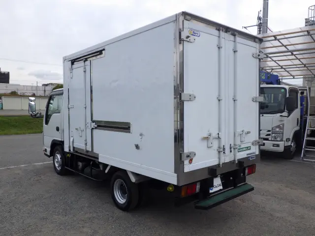 いすゞ エルフ TPG-NHR85AN(2WD)の写真2