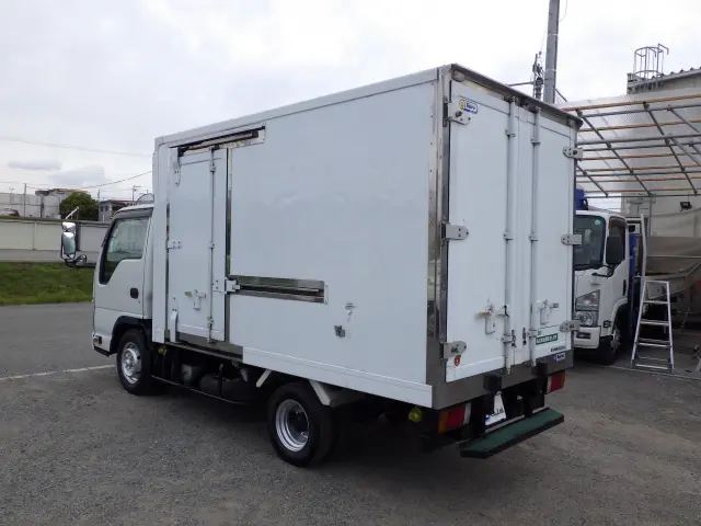 いすゞ エルフ TPG-NHR85AN(2WD)の写真19