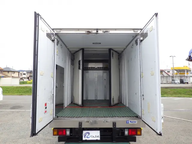 いすゞ エルフ TPG-NHR85AN(2WD)の写真21