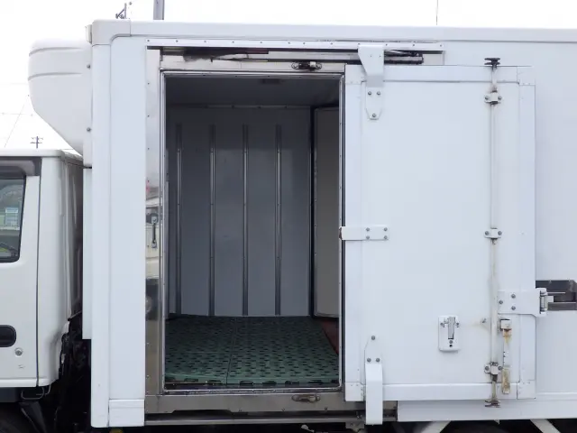 いすゞ エルフ TPG-NHR85AN(2WD)の写真29