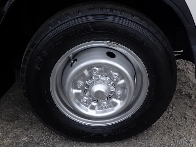 いすゞ エルフ TPG-NHR85AN(2WD)の写真34