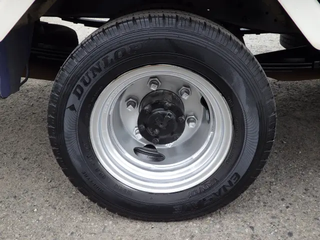 いすゞ エルフ TPG-NHR85AN(2WD)の写真36