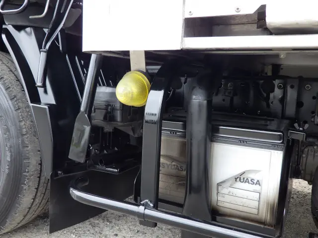 いすゞ エルフ TPG-NHR85AN(2WD)の写真43