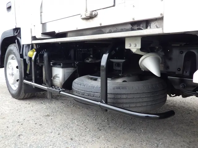 いすゞ エルフ TPG-NHR85AN(2WD)の写真44