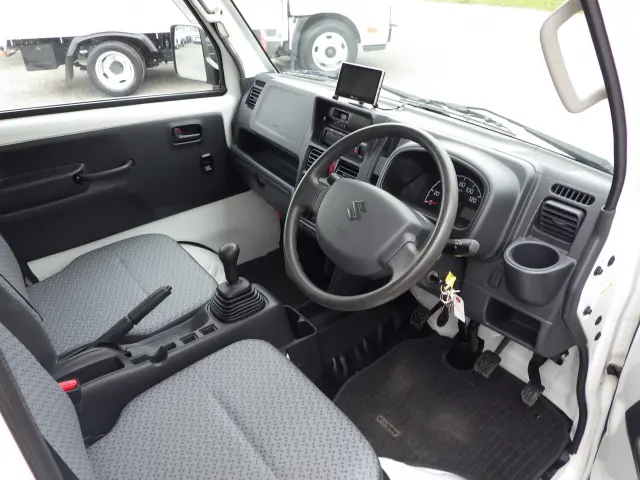 スズキ キャリイ 3BD-DA16T(2WD)の写真6