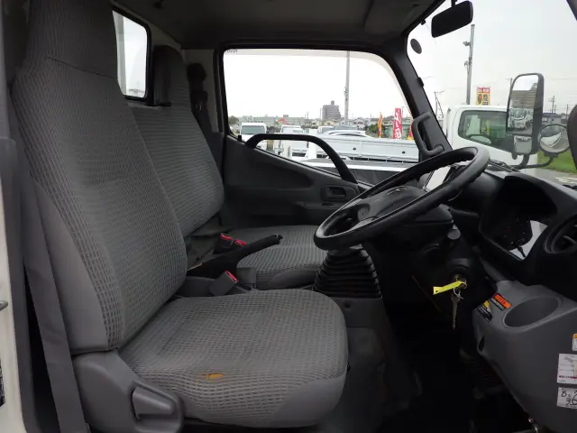 トヨタ ダイナ SKG-XZC605(2WD)の写真7