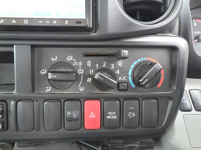 トヨタ ダイナ SKG-XZC605(2WD)の写真10