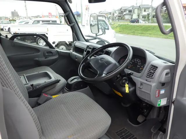 トヨタ トヨエース ABF-TRY220(2WD)の写真6