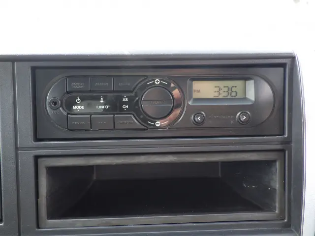 三菱 キャンター TPG-FBA30(2WD)の写真10