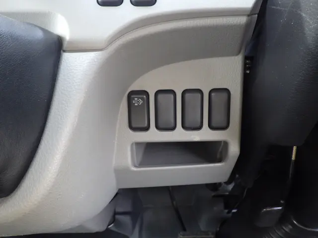 三菱 キャンター TPG-FBA30(2WD)の写真14