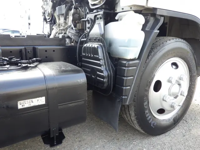 三菱 キャンター TPG-FBA30(2WD)の写真30