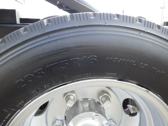 三菱 キャンター TPG-FBA30(2WD)の写真43