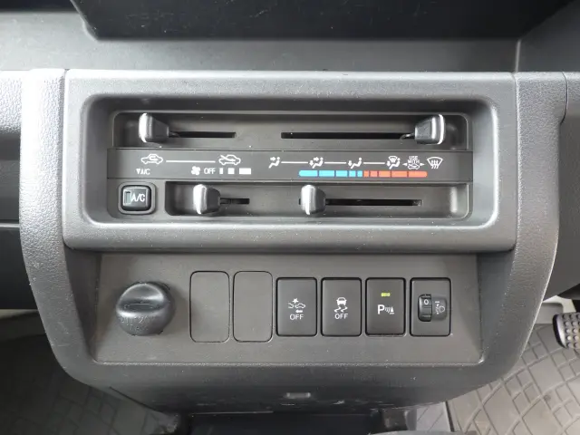 ダイハツ ハイゼットトラック 3BD-S500P(2WD)の写真11