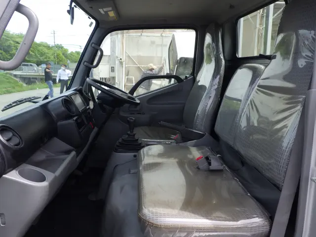 トヨタ トヨエース QDF-KDY231(2WD)の写真8