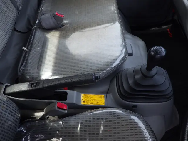 トヨタ トヨエース QDF-KDY231(2WD)の写真17