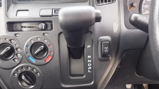 トヨタ ライトエーストラック DBF-S412U(4WD)の写真12