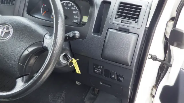 トヨタ ライトエーストラック DBF-S412U(4WD)の写真14