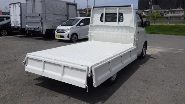 トヨタ ライトエーストラック DBF-S412U(4WD)の写真22