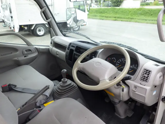 トヨタ ダイナ ABF-TRY230(2WD)の写真6