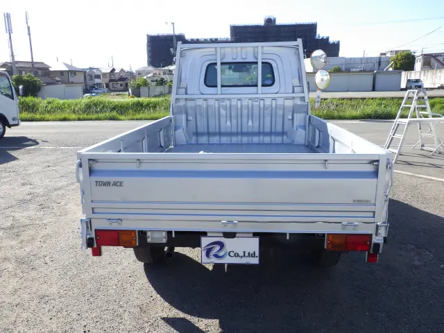 トヨタ タウンエーストラック 5BF-S403U(2WD)の写真5