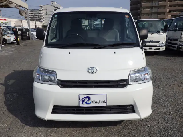 トヨタ タウンエーストラック 5BF-S403U(2WD)の写真4