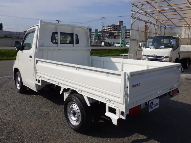 トヨタ タウンエーストラック 5BF-S403U(2WD)の写真25