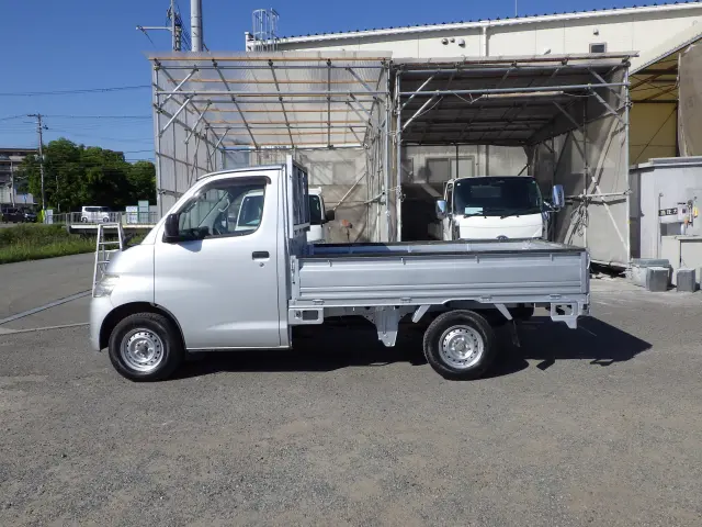 トヨタ ライトエーストラック DBF-S402U(2WD)の写真3